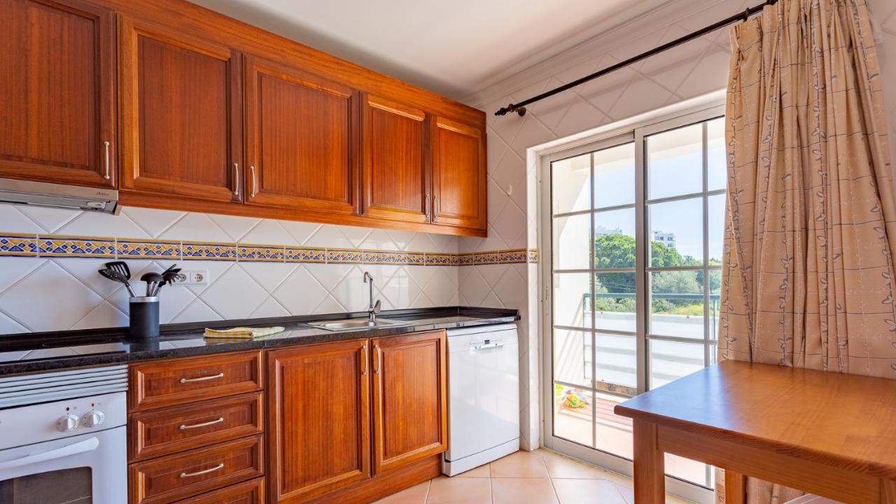 2bdr Duplex W Ac & Pool In By Lovelystay Portimão